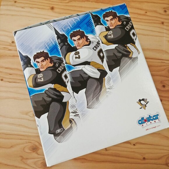 Upper Deck Sidney Crosby All Star Vinyl Figure - Picture 7 of 14
